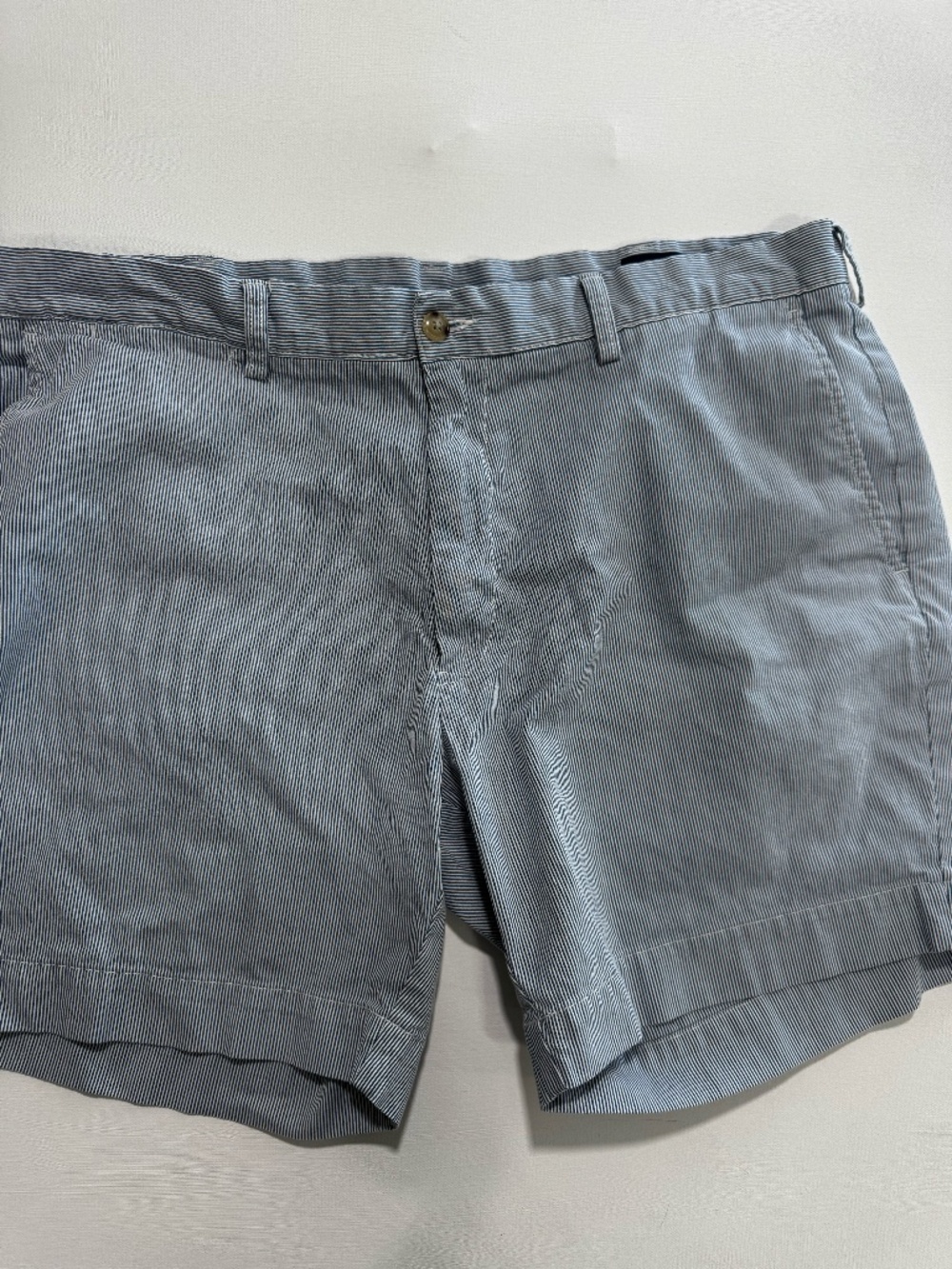Men’s Polo Ralph Lauren Seersucker Classic Fit 6" Shorts – Size 38